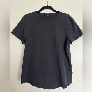 Lululemon Tee